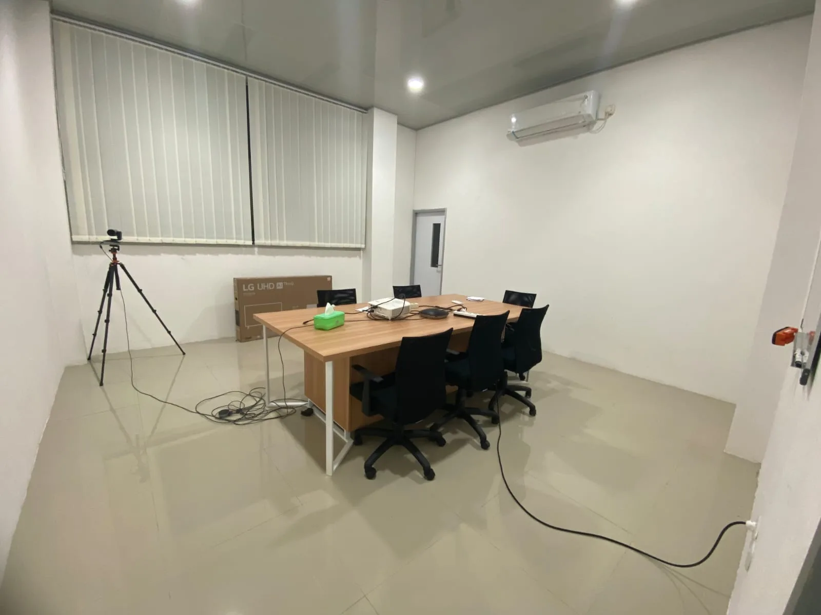 RS. Dolopo Madiun — Pelaksanaan Interior 10