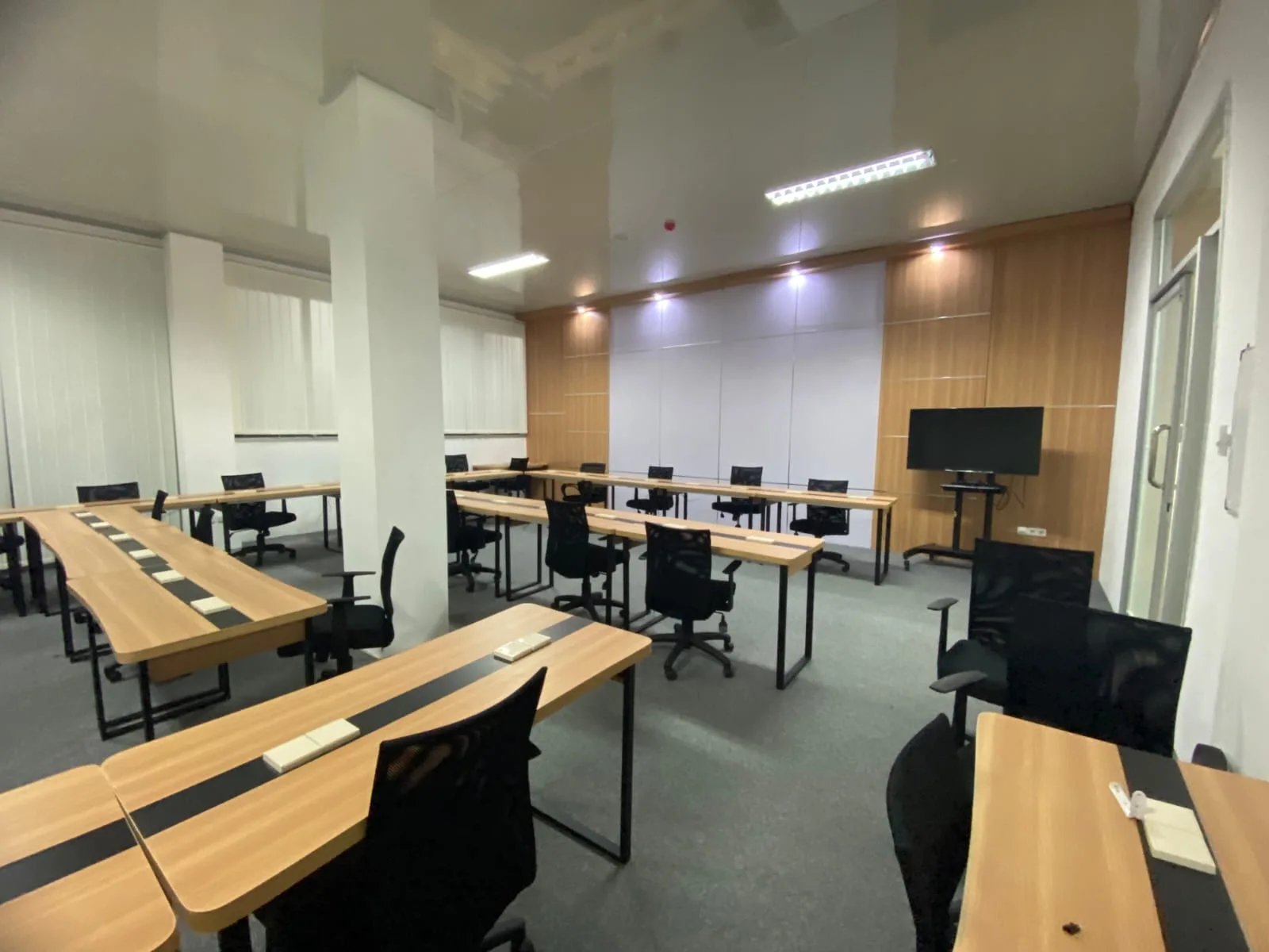 RS. Dolopo Madiun — Pelaksanaan Interior 3
