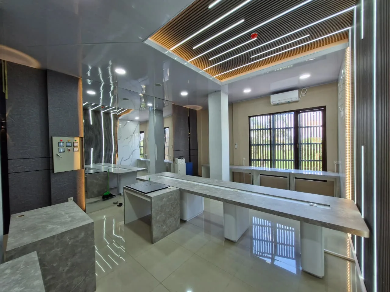 Interior Pengadilan Madiun — Pelaksanaan Interior 15