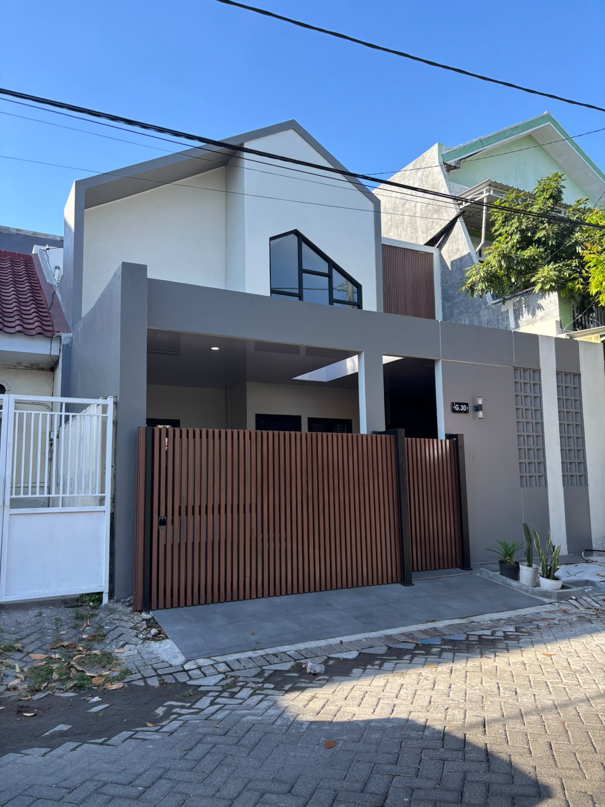 Rumah Pak Nuris — Pelaksanaan Interior 1