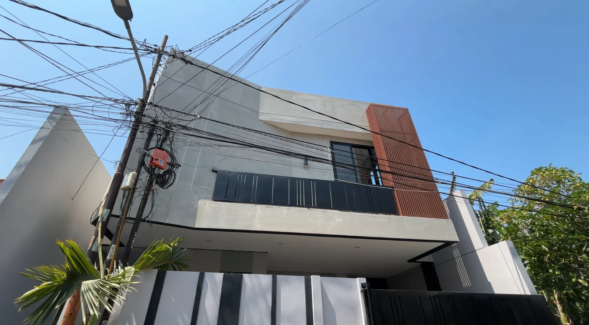 Rumah Bpk Syahru — Pelaksanaan Bangunan 1
