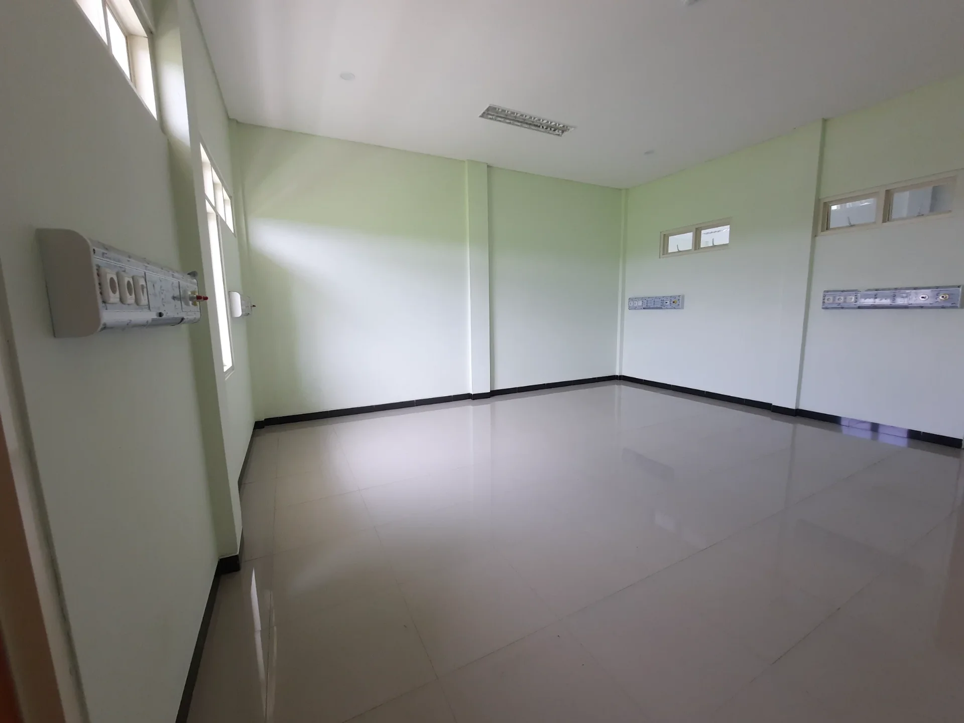 RS. Dolopo Madiun — Pelaksanaan Interior 11