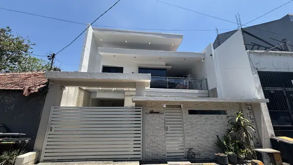 Rumah Bpk Teddy, proyek AK Studio di Surabaya