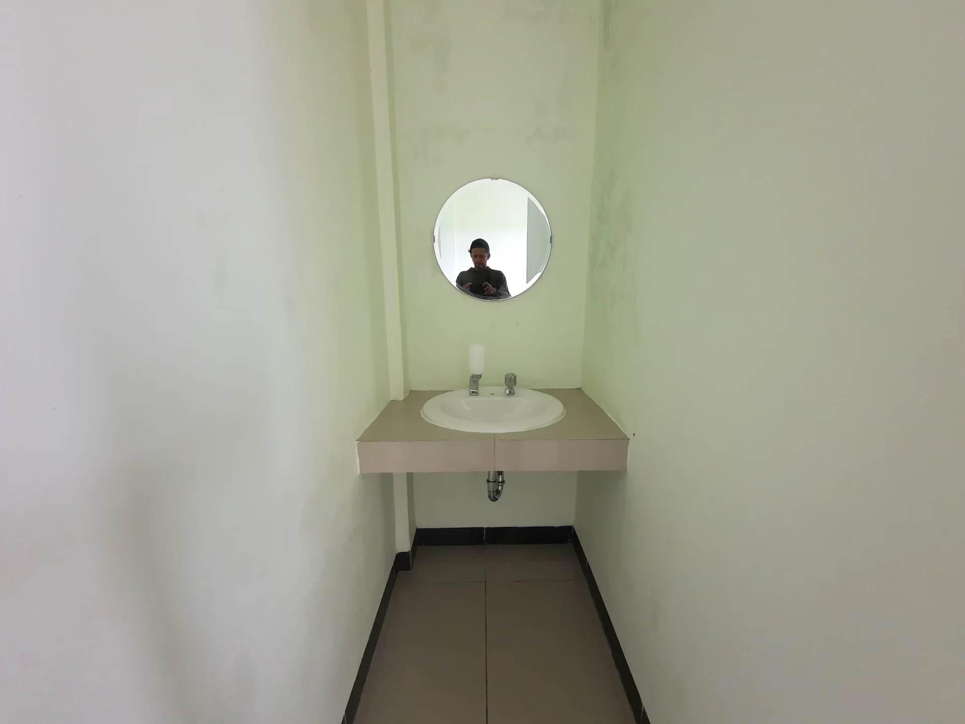 RS. Dolopo Madiun — Pelaksanaan Interior 10